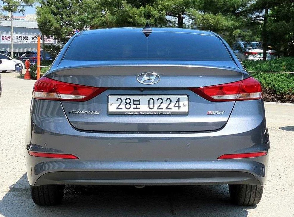 현대 아반떼 1.6 e-VGT 스마트 스페셜 사진 4