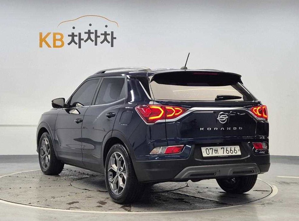 KG모빌리티(쌍용)  코란도 2WD 디젤 1.6 딜라이트 사진 2