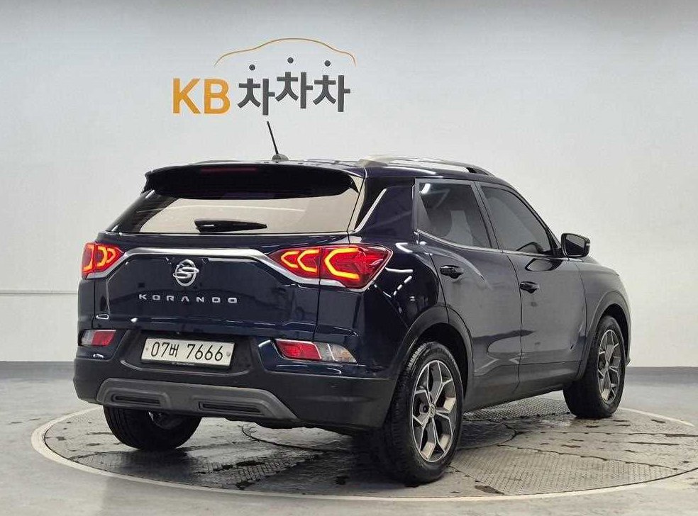 KG모빌리티(쌍용)  코란도 2WD 디젤 1.6 딜라이트 사진 3
