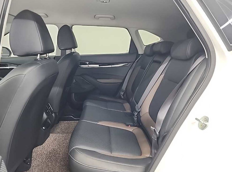 기아 셀토스 가솔린 1.6 터보 4WD 사진 12