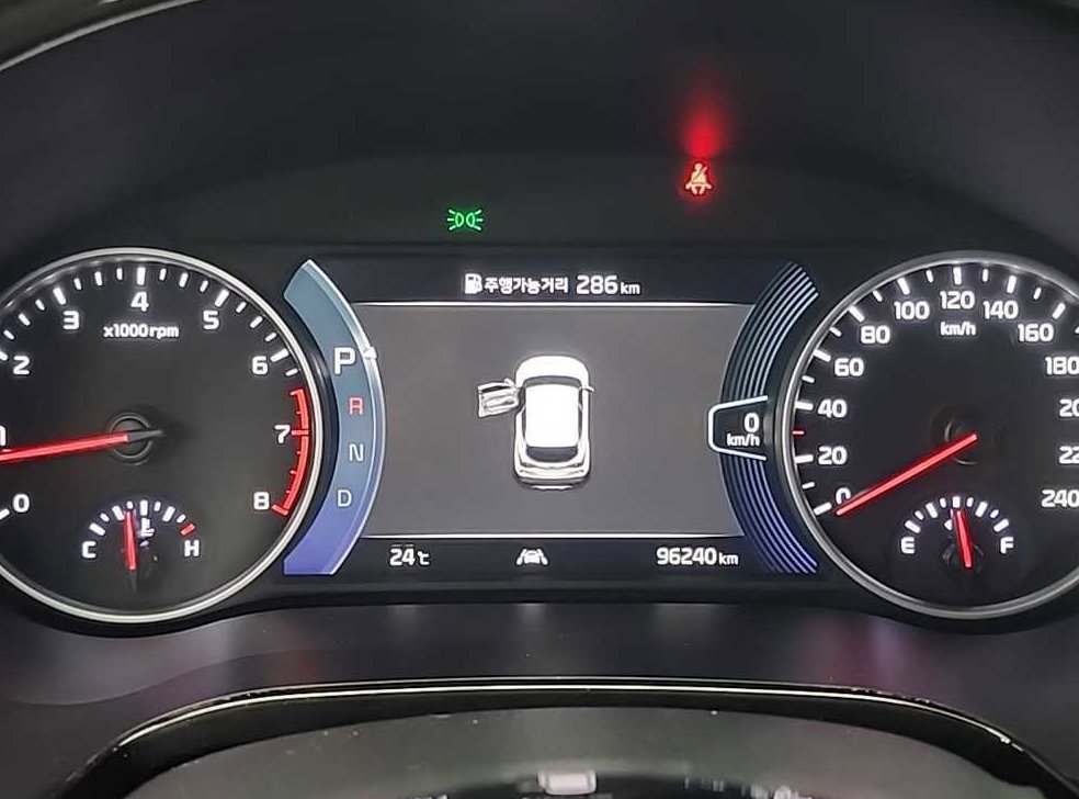 기아 셀토스 가솔린 1.6 터보 4WD 사진 6