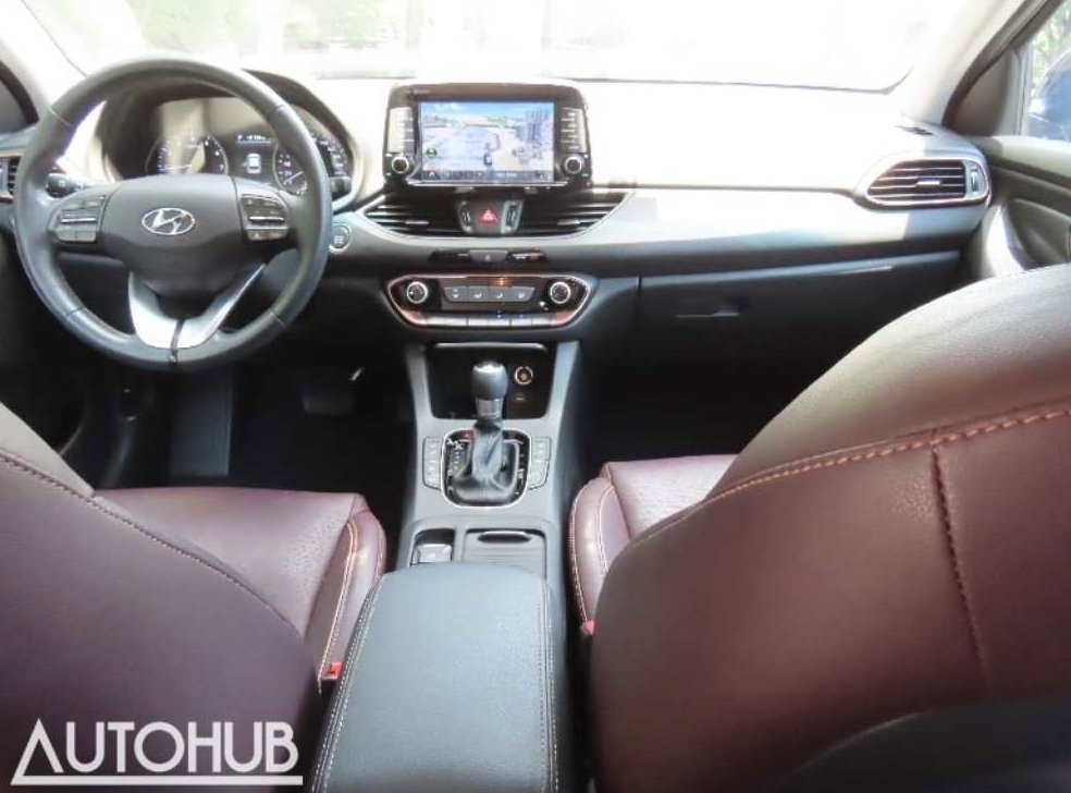 현대 i30 1.4 터보 사진 16