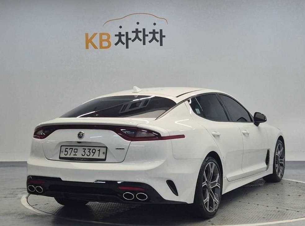 기아 스팅어 가솔린 2.0 터보 AWD 사진 3