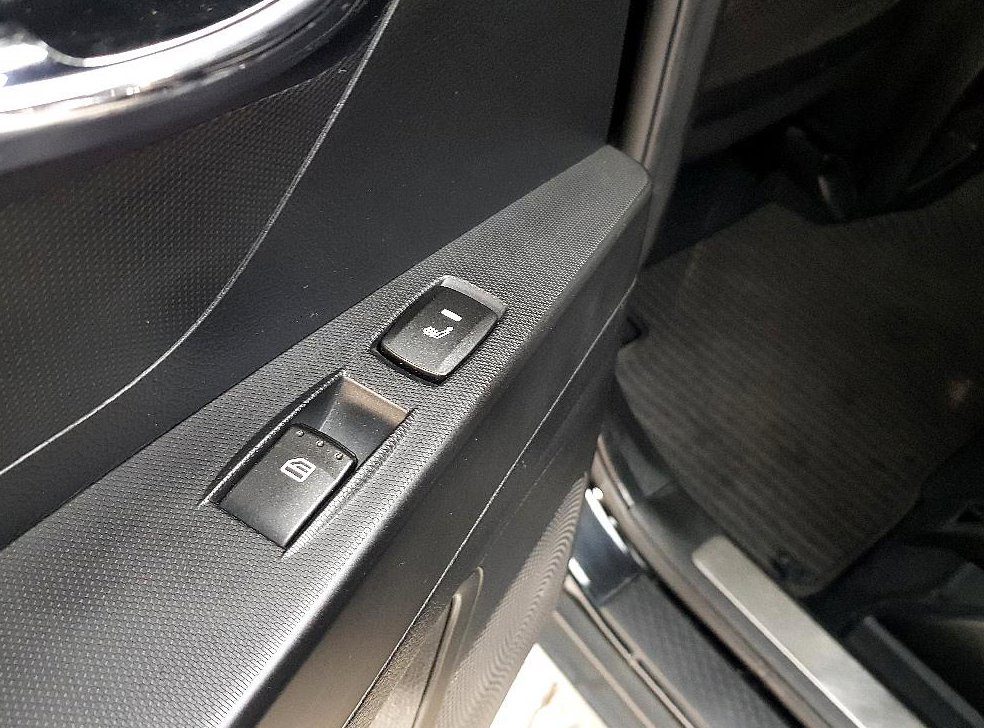 KG모빌리티(쌍용)  코란도 CLUBBY 2WD 사진 17