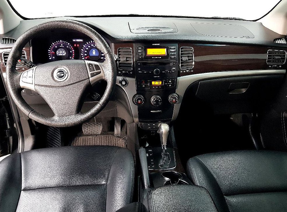 KG모빌리티(쌍용)  코란도 CLUBBY 2WD 사진 5