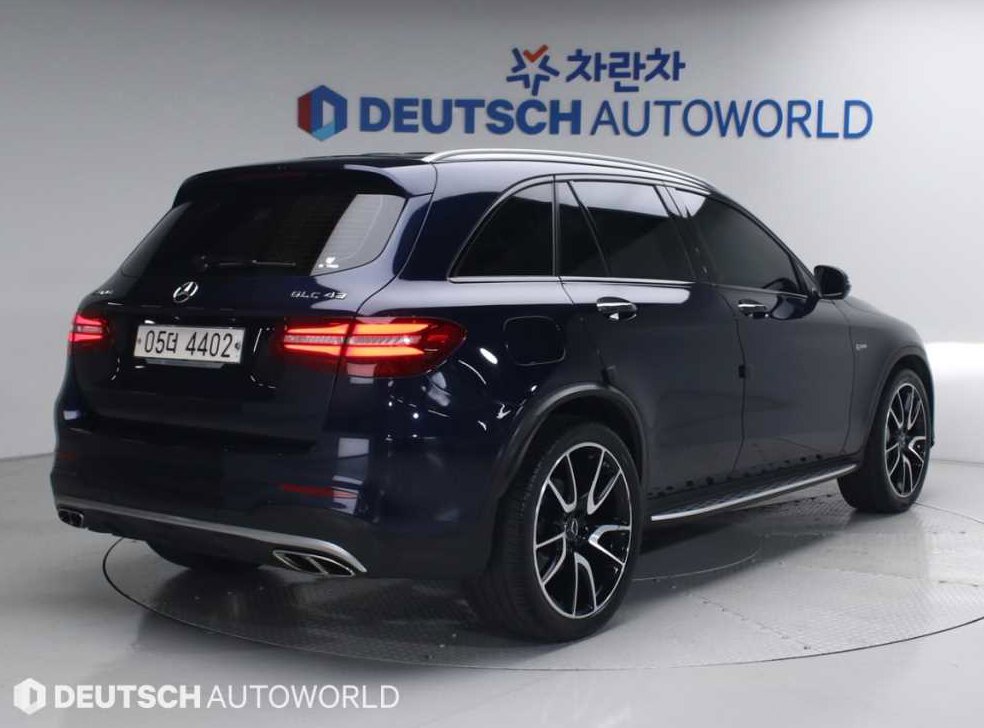 벤츠 GLC 클래스 AMG GLC 43 4MATIC 사진 2