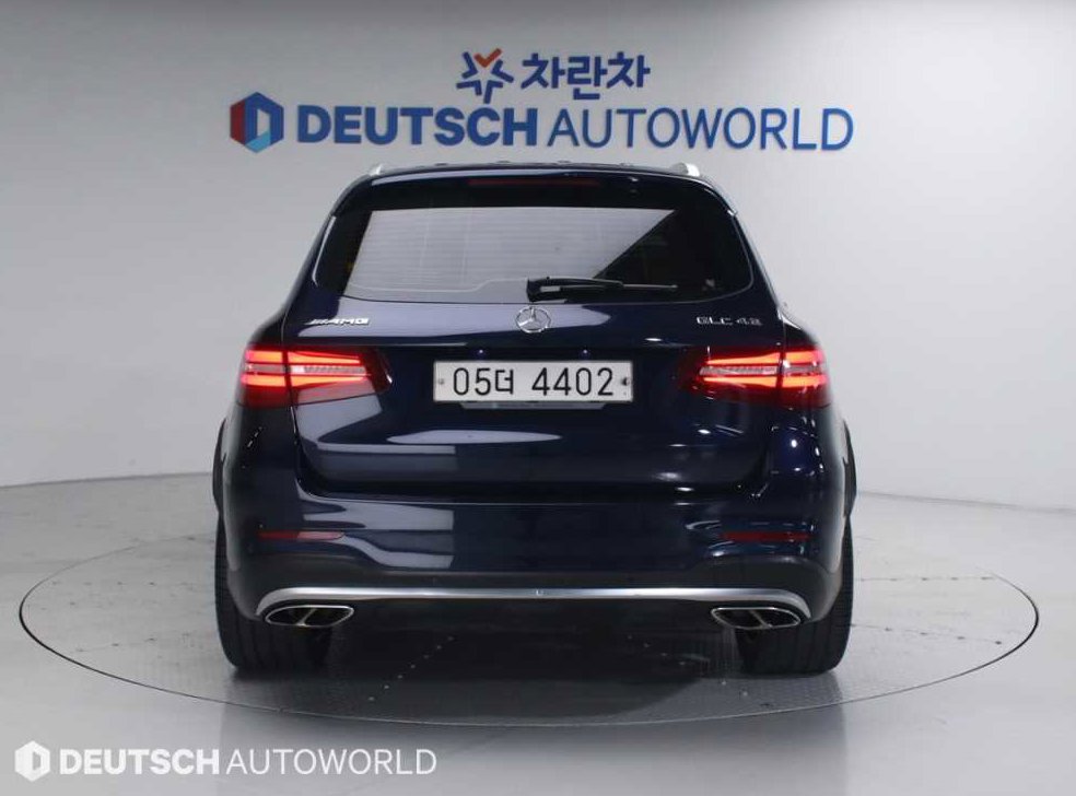 벤츠 GLC 클래스 AMG GLC 43 4MATIC 사진 4