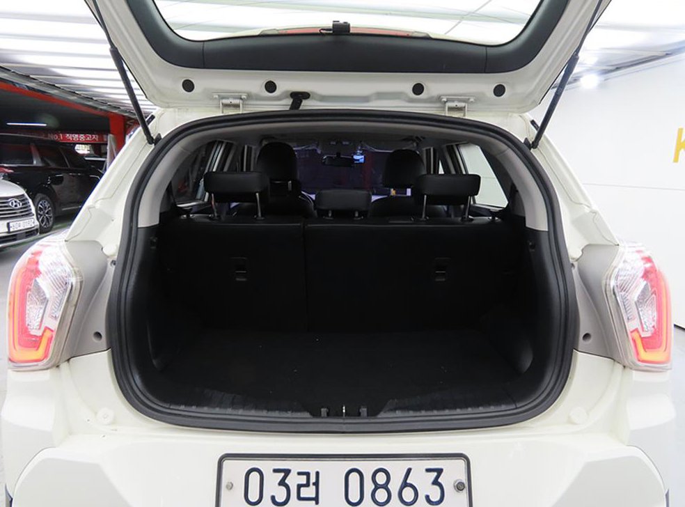 KG모빌리티(쌍용)  티볼리 디젤 2WD 1.6 VX 사진 18