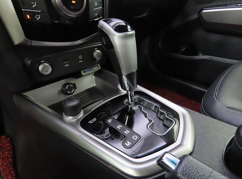 KG모빌리티(쌍용)  티볼리 디젤 2WD 1.6 VX 사진 9