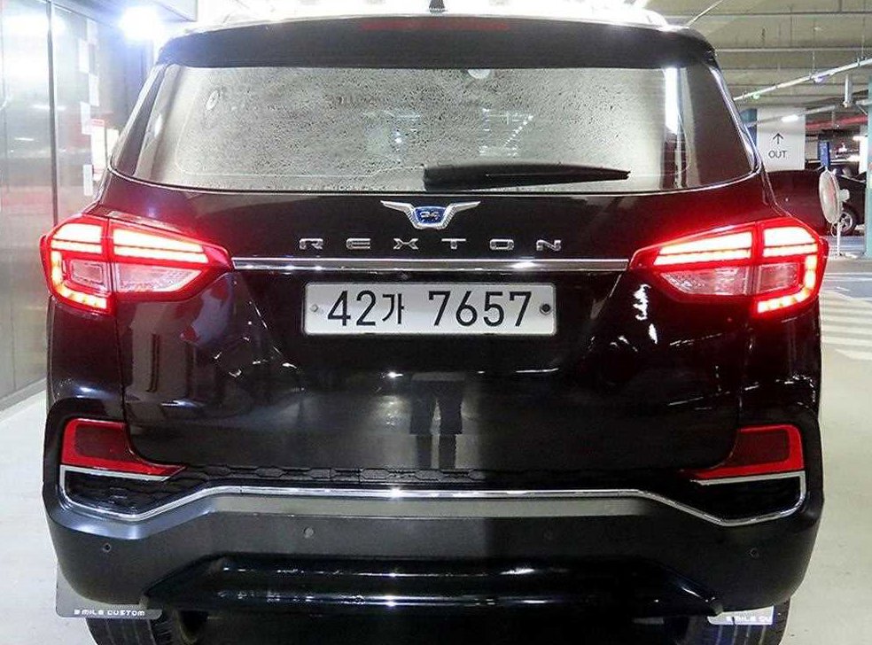 KG모빌리티(쌍용)  렉스턴 디젤 2.2 4WD 사진 5