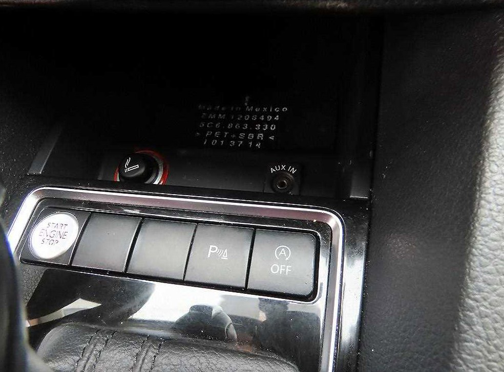 폭스바겐 제타 2.0 TDI 블루모션 프리미엄 사진 12