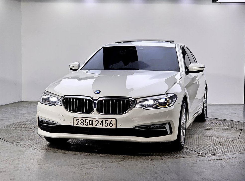 BMW 5시리즈 520d 럭셔리 스페셜 에디션 사진 2