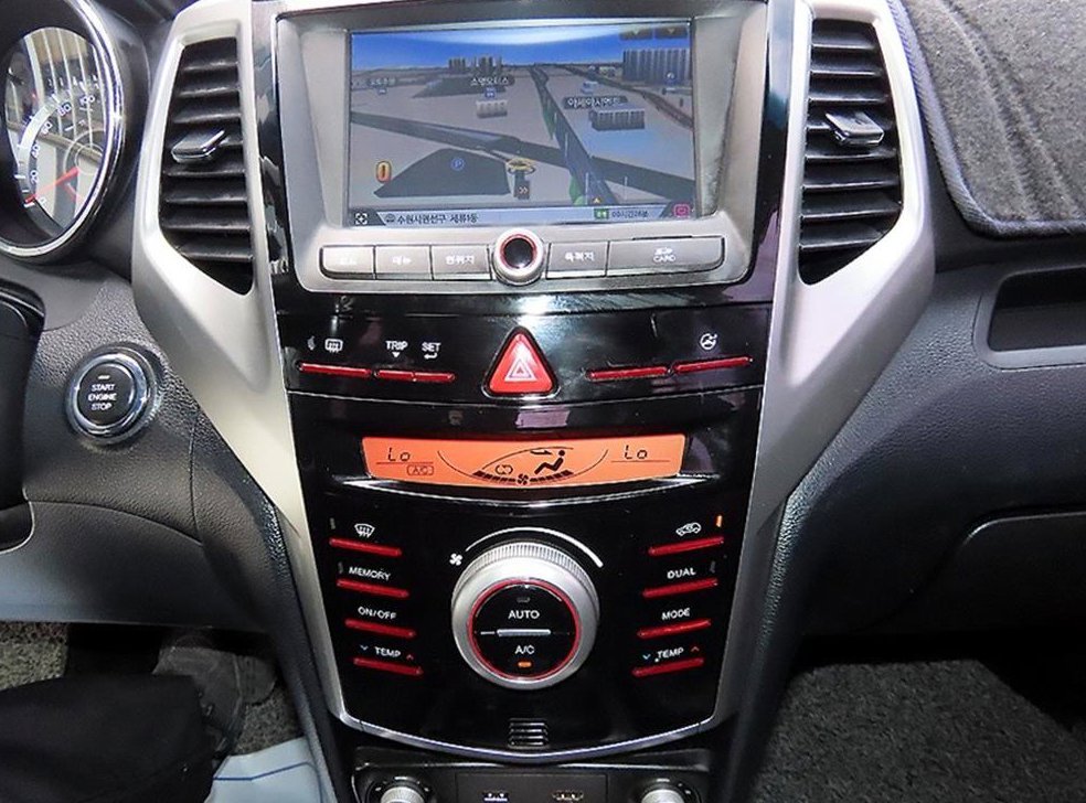 KG모빌리티(쌍용)  티볼리 가솔린 2WD 1.6 VX 사진 14