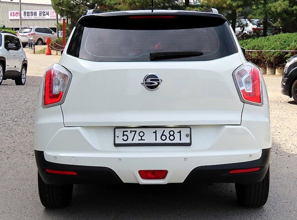 KG모빌리티(쌍용)  티볼리 가솔린 2WD 1.6 VX 사진 4