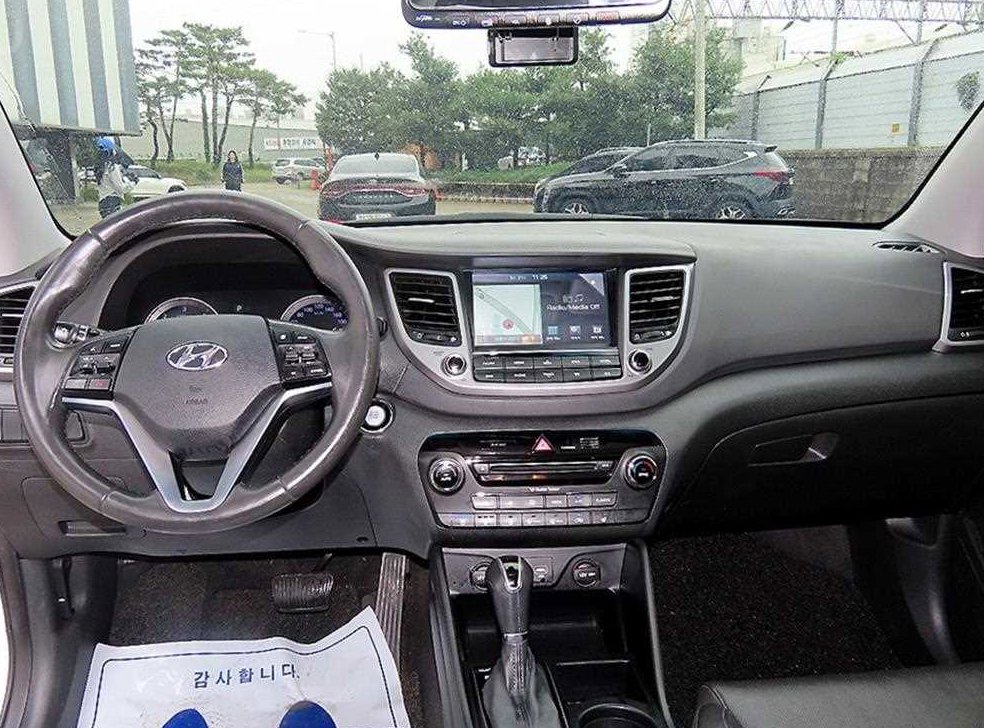 현대 투싼 디젤 1.7 2WD 사진 7