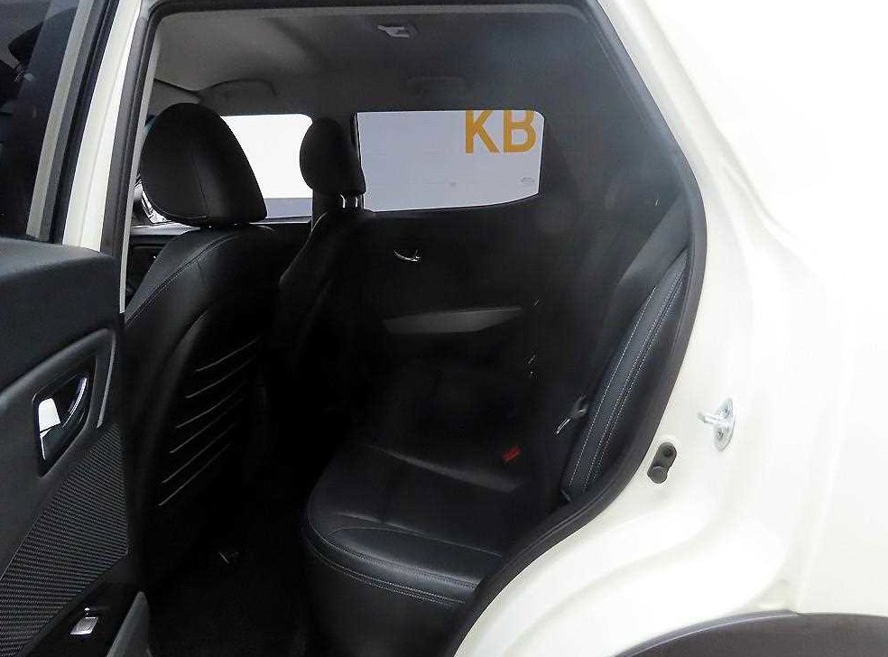 KG모빌리티(쌍용)  티볼리 디젤 2WD 1.6 VX 사진 14