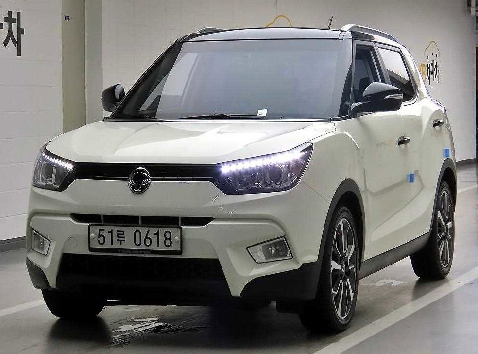 KG모빌리티(쌍용)  티볼리 디젤 2WD 1.6 VX 사진 2