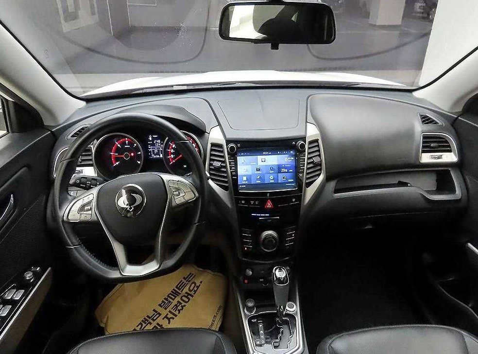 KG모빌리티(쌍용)  티볼리 디젤 2WD 1.6 VX 사진 8
