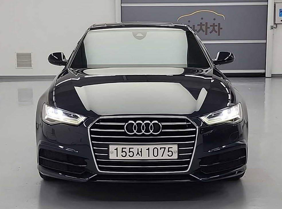 아우디 A6 40 TFSI 사진 2