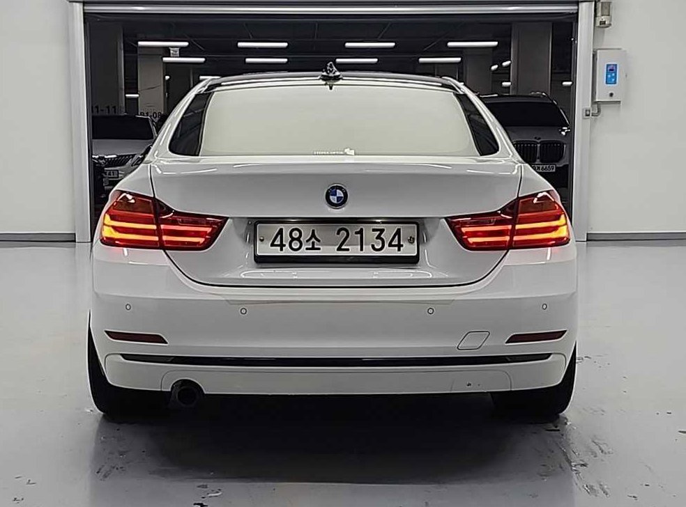 BMW 4시리즈 420d xDRIVE 그란쿠페 사진 3