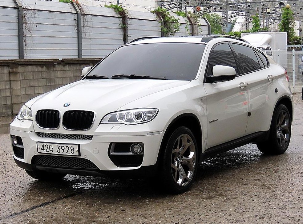 BMW X6 xDrive 40d 사진 2