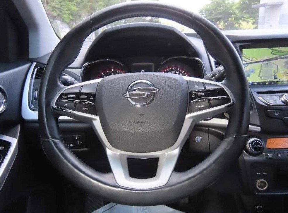 KG모빌리티(쌍용)  코란도 2.2 RX 4WD 사진 16