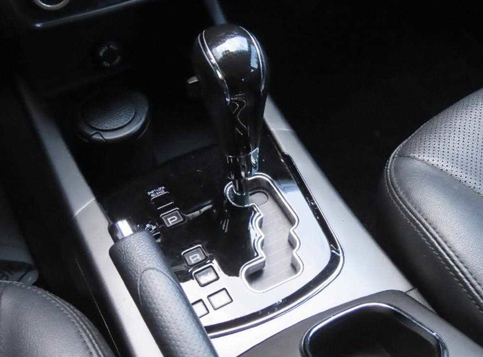 KG모빌리티(쌍용)  코란도 2.2 RX 4WD 사진 6