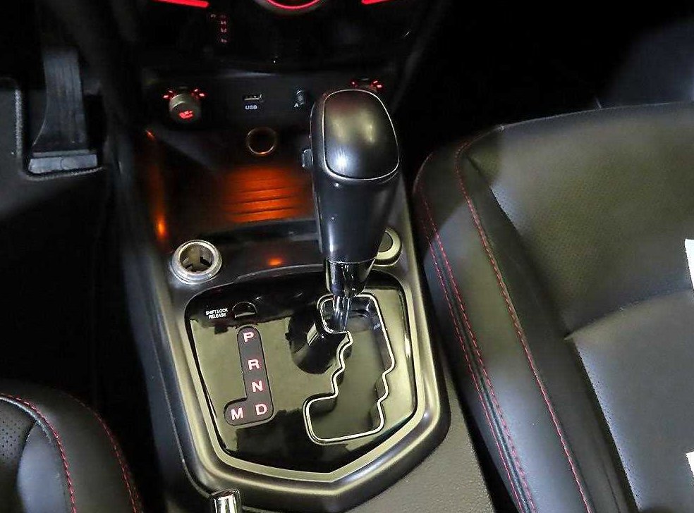 KG모빌리티(쌍용)  티볼리 2WD 가솔린 1.6 IX 사진 12