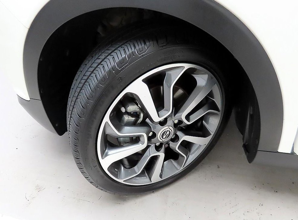 KG모빌리티(쌍용)  티볼리 디젤 2WD 1.6 LX 사진 19