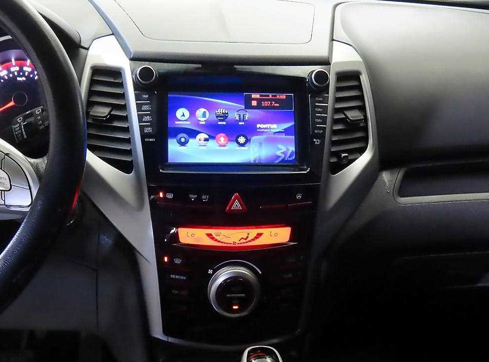 KG모빌리티(쌍용)  티볼리 가솔린 2WD 1.6 VX 사진 11
