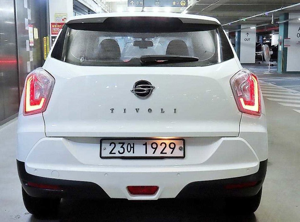 KG모빌리티(쌍용)  티볼리 가솔린 2WD 1.6 VX 사진 5