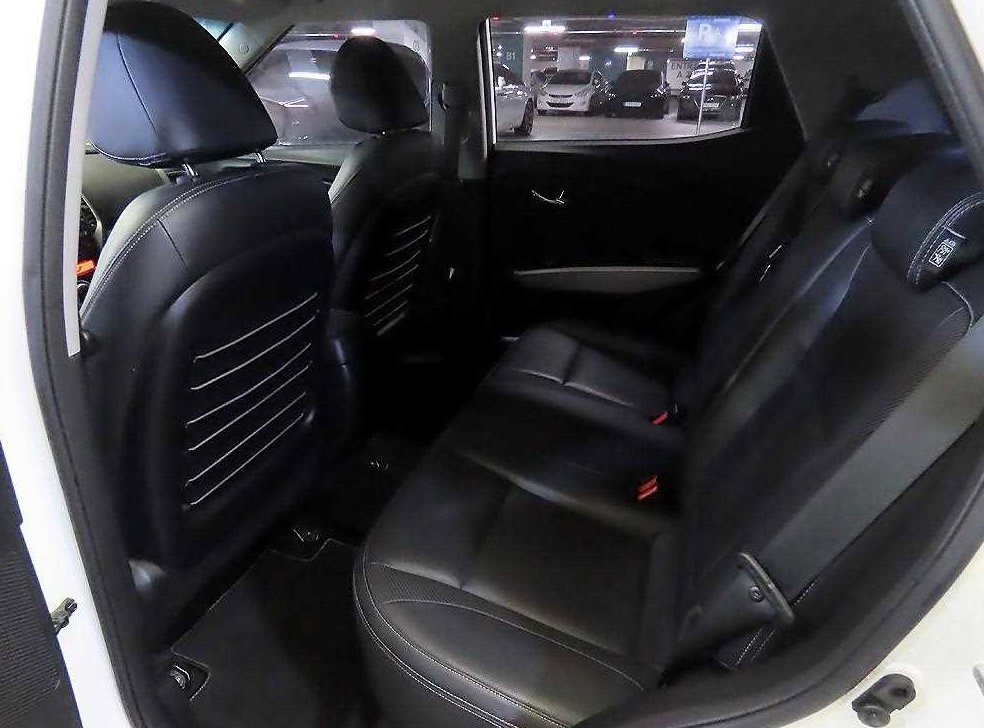 KG모빌리티(쌍용)  티볼리 가솔린 2WD 1.6 VX 사진 7