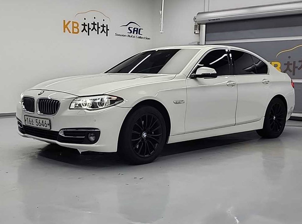 BMW 5시리즈 520d xDrive 럭셔리
