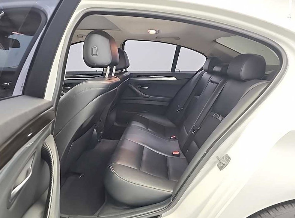 BMW 5시리즈 520d xDrive 럭셔리 사진 12