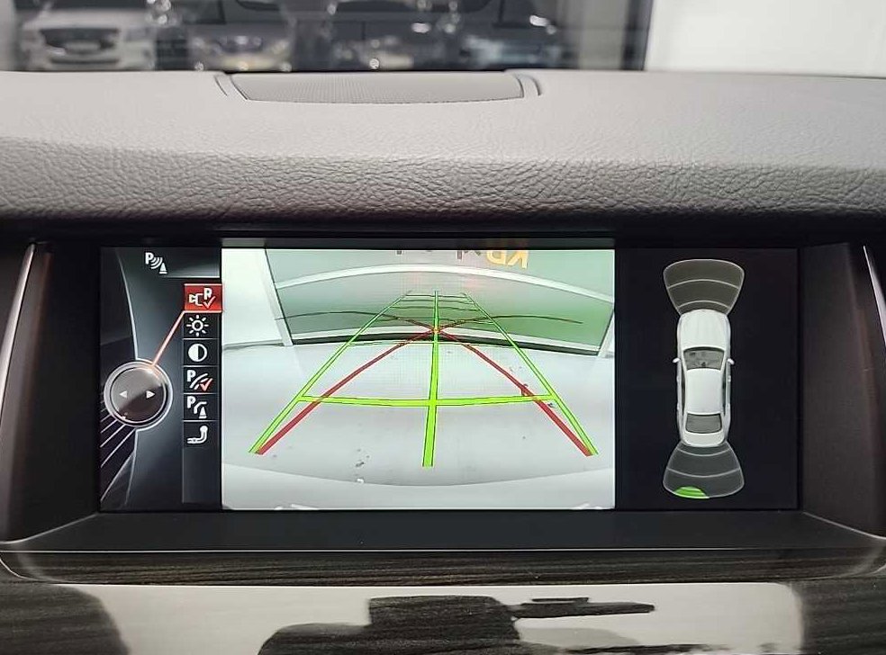 BMW 5시리즈 520d xDrive 럭셔리 사진 16