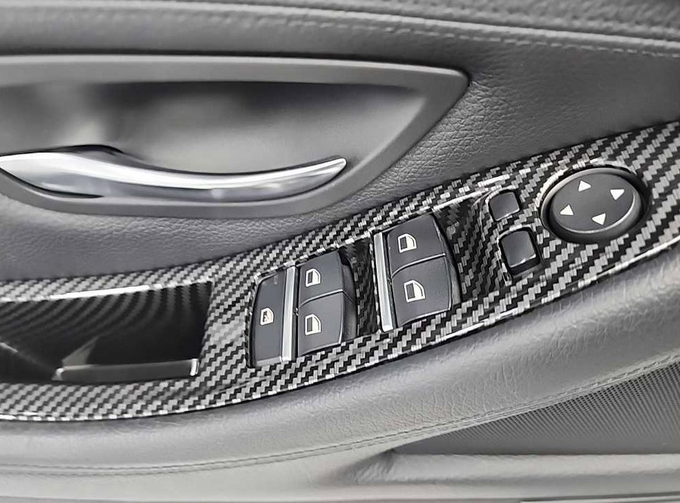 BMW 5시리즈 520d xDrive 럭셔리 사진 17