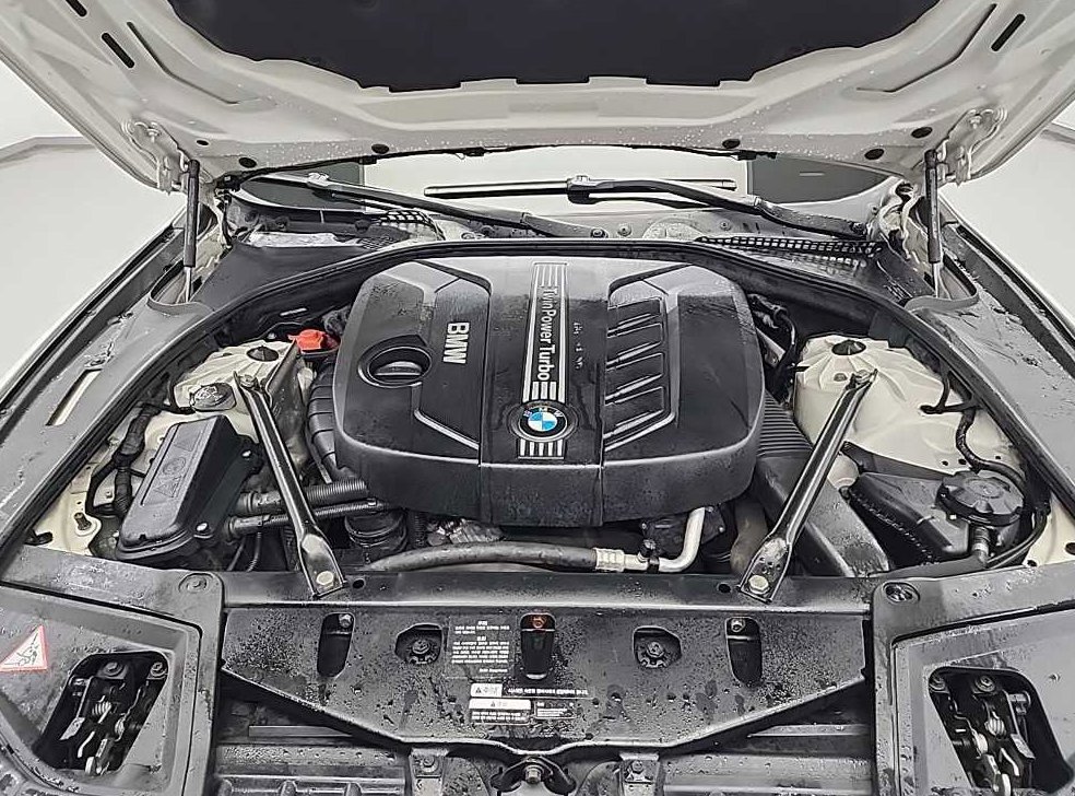 BMW 5시리즈 520d xDrive 럭셔리 사진 5