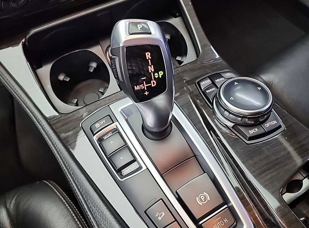 BMW 5시리즈 520d xDrive 럭셔리 사진 8