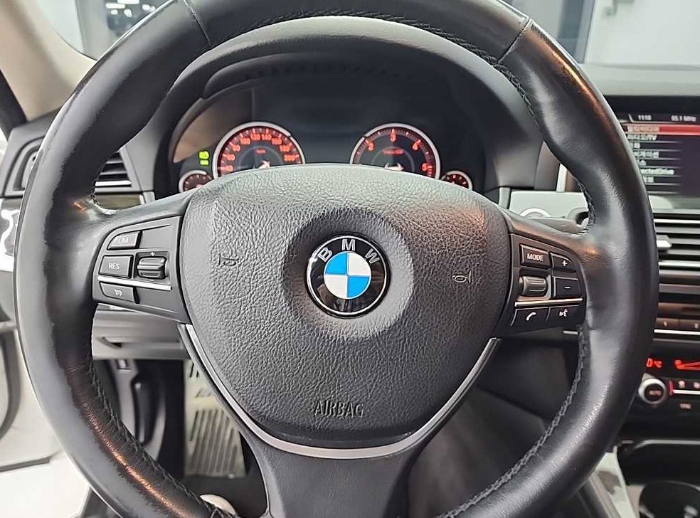 BMW 5시리즈 520d xDrive 럭셔리 사진 9