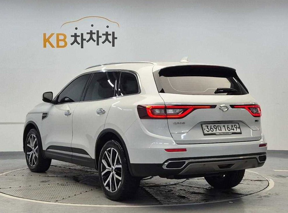 르노코리아(삼성) QM6 2.0 LPe RE 시그니처 2WD 사진 2