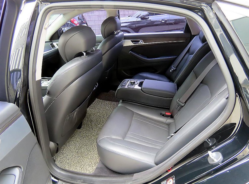 현대 제네시스 G330 모던 AWD 사진 6