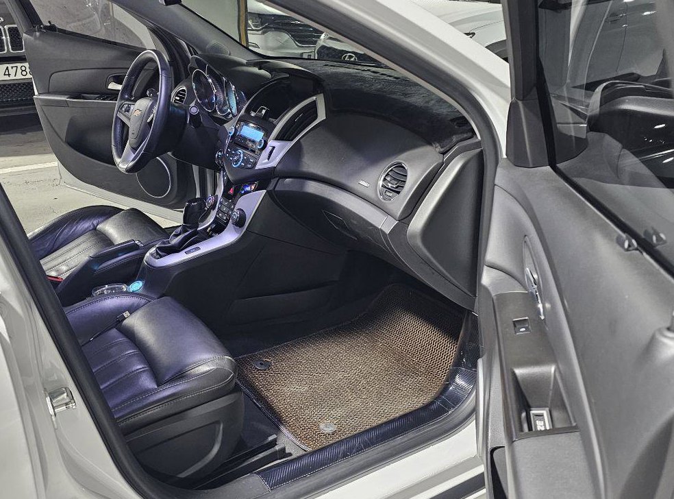 쉐보레 크루즈 1.8LTZ 사진 19