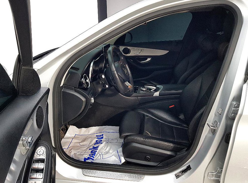 벤츠 C 클래스 C220 d 아방가르드 사진 8