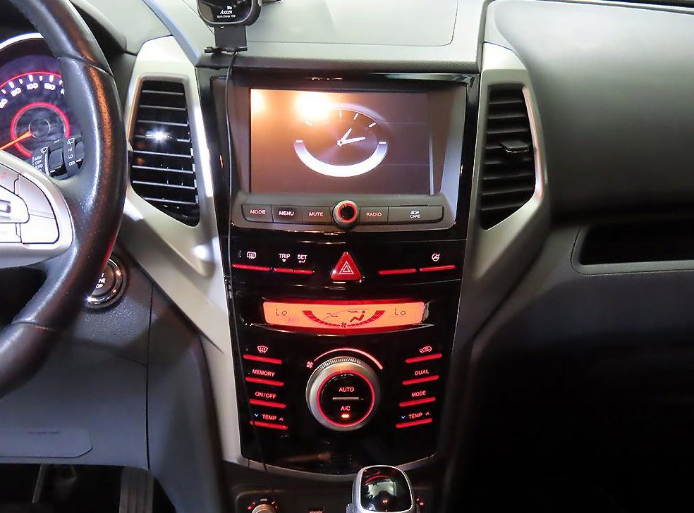 KG모빌리티(쌍용)  티볼리 가솔린 2WD 1.6 LX 사진 11