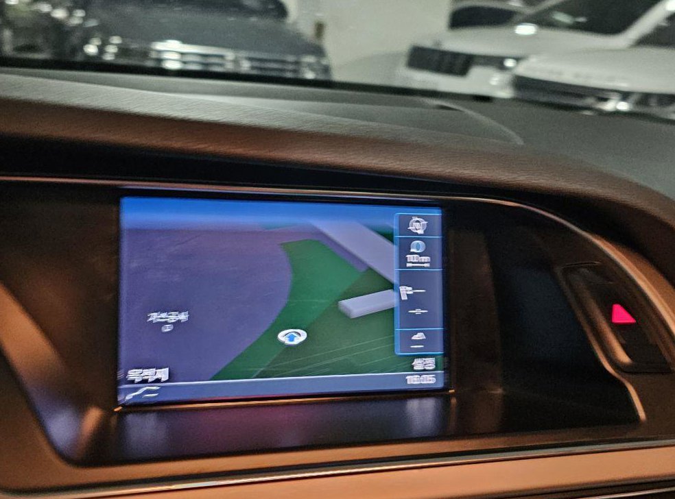 아우디 A4 35 TDI 콰트로 사진 12
