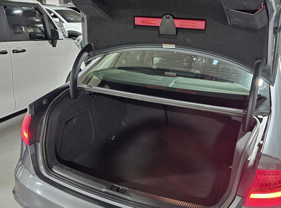 아우디 A4 35 TDI 콰트로 사진 16