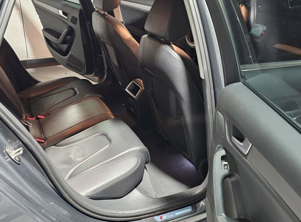 아우디 A4 35 TDI 콰트로 사진 17