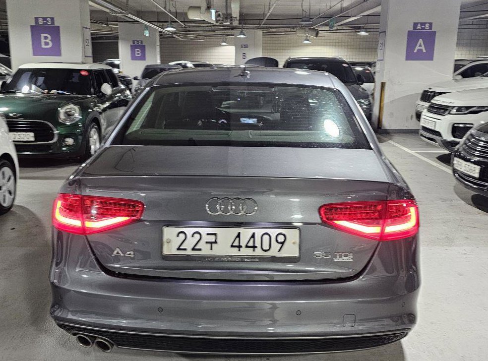 아우디 A4 35 TDI 콰트로 사진 3