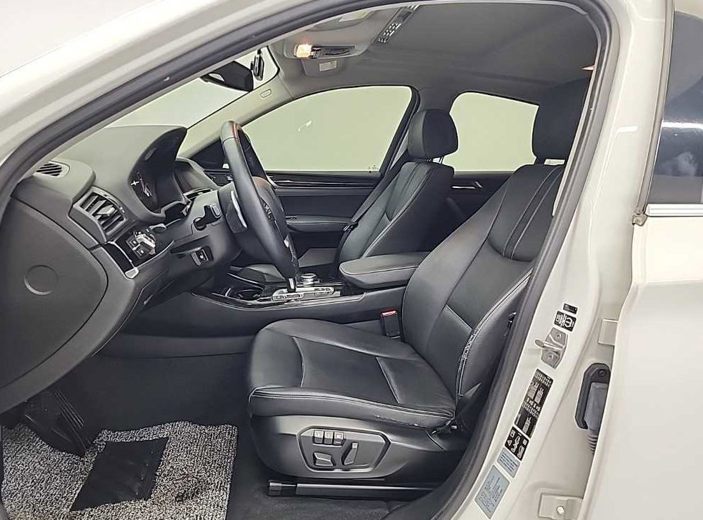 BMW X4  xDrive 20d 사진 11