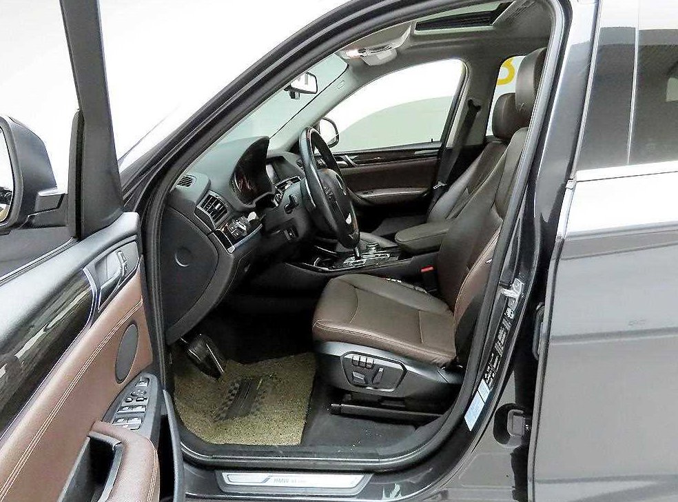 BMW X4  xDrive 20d 사진 12